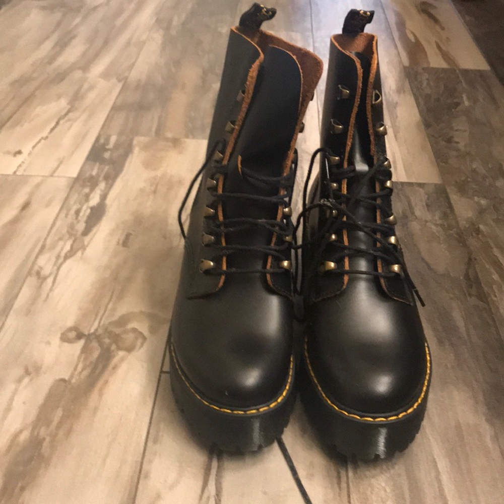 Dr.Martens boots